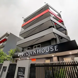 **** Hotel Oyo Townhouse 219, Sector 49, India